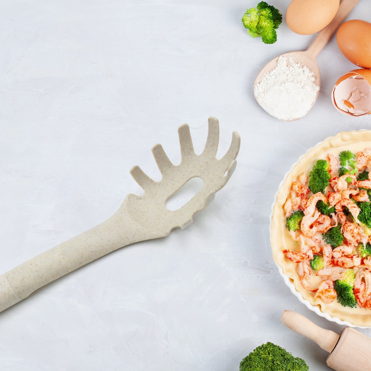 Plastic Kitchen Utensil - Heat-Resistant Non-Stick Whisk, Pasta & Soup Spoon (1 Pc )